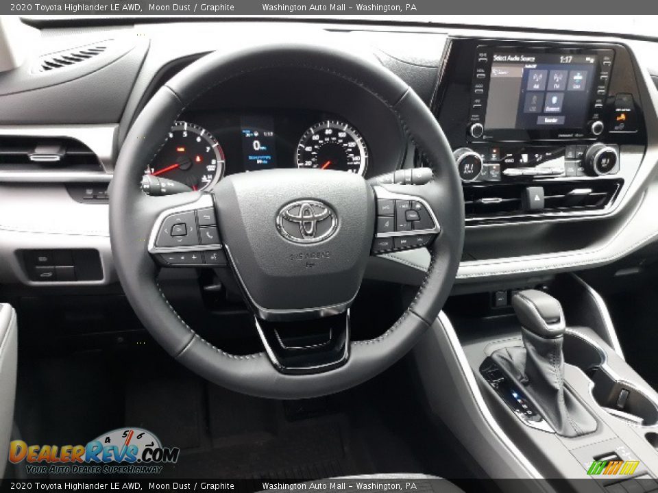 2020 Toyota Highlander LE AWD Moon Dust / Graphite Photo #3