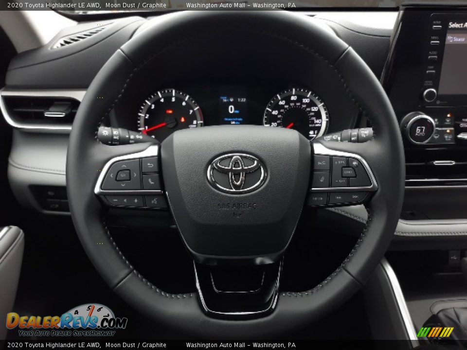 2020 Toyota Highlander LE AWD Moon Dust / Graphite Photo #4