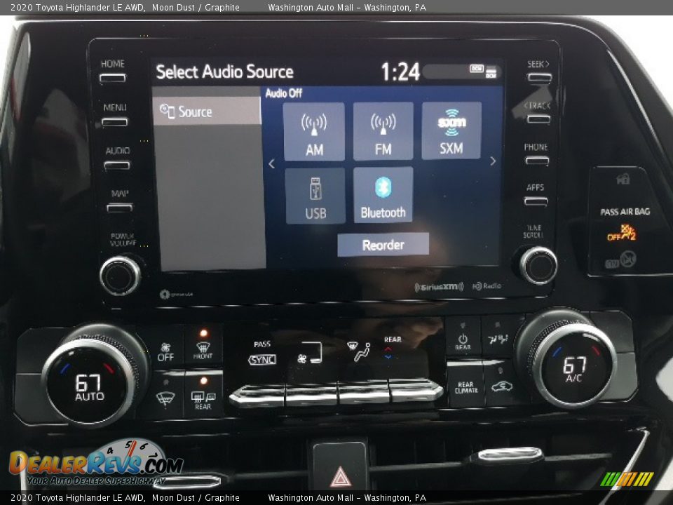 2020 Toyota Highlander LE AWD Moon Dust / Graphite Photo #12