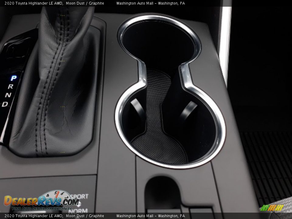 2020 Toyota Highlander LE AWD Moon Dust / Graphite Photo #19