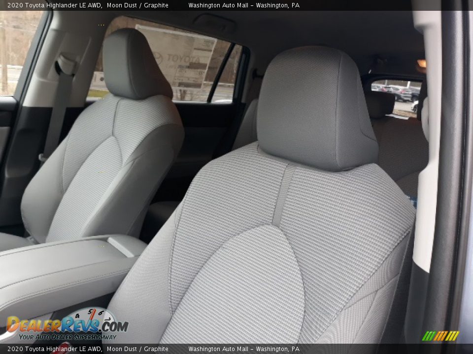 2020 Toyota Highlander LE AWD Moon Dust / Graphite Photo #22