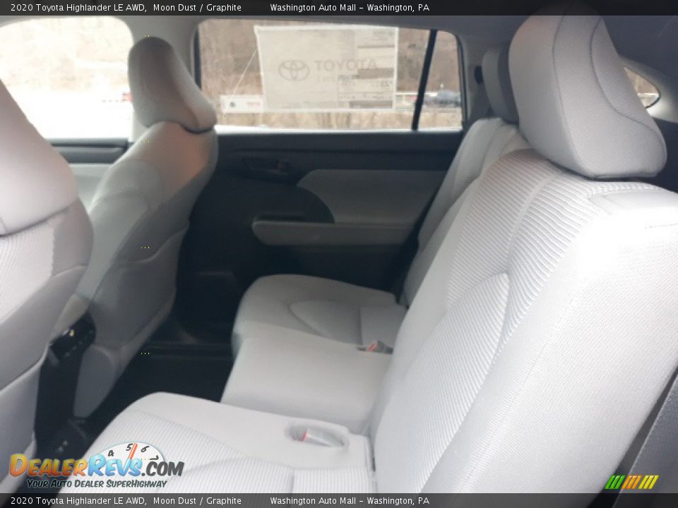 2020 Toyota Highlander LE AWD Moon Dust / Graphite Photo #27