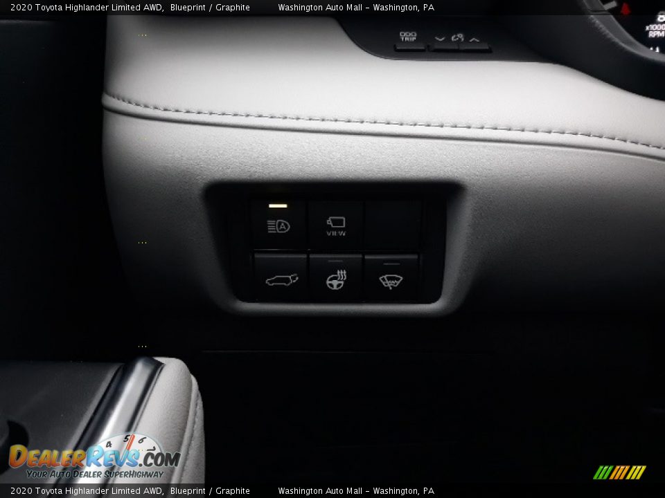 Controls of 2020 Toyota Highlander Limited AWD Photo #9