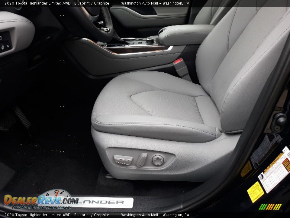 Front Seat of 2020 Toyota Highlander Limited AWD Photo #27