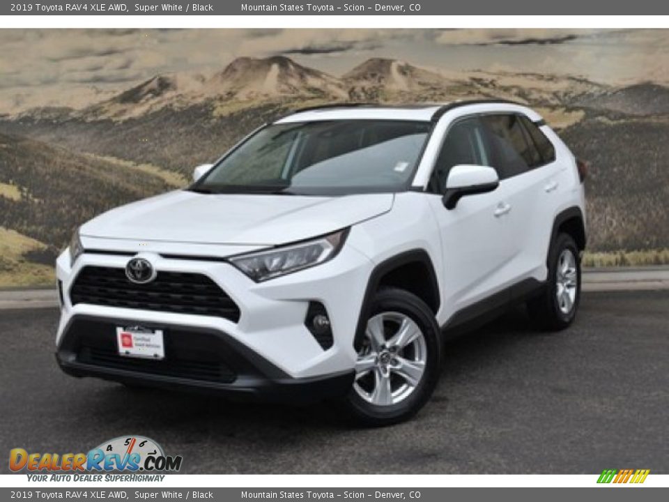 2019 Toyota RAV4 XLE AWD Super White / Black Photo #5