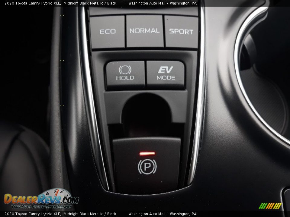 2020 Toyota Camry Hybrid XLE Midnight Black Metallic / Black Photo #18