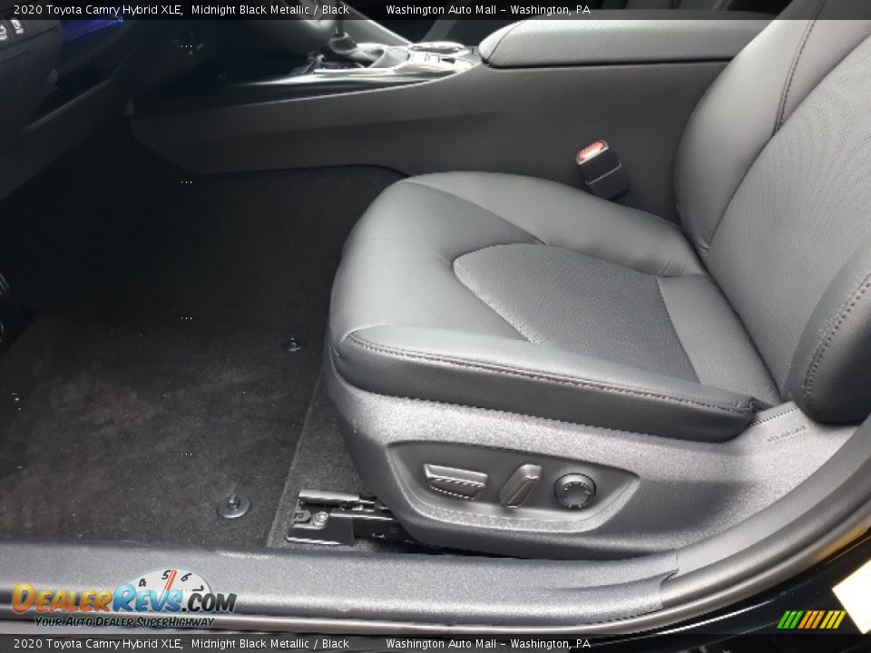 2020 Toyota Camry Hybrid XLE Midnight Black Metallic / Black Photo #27