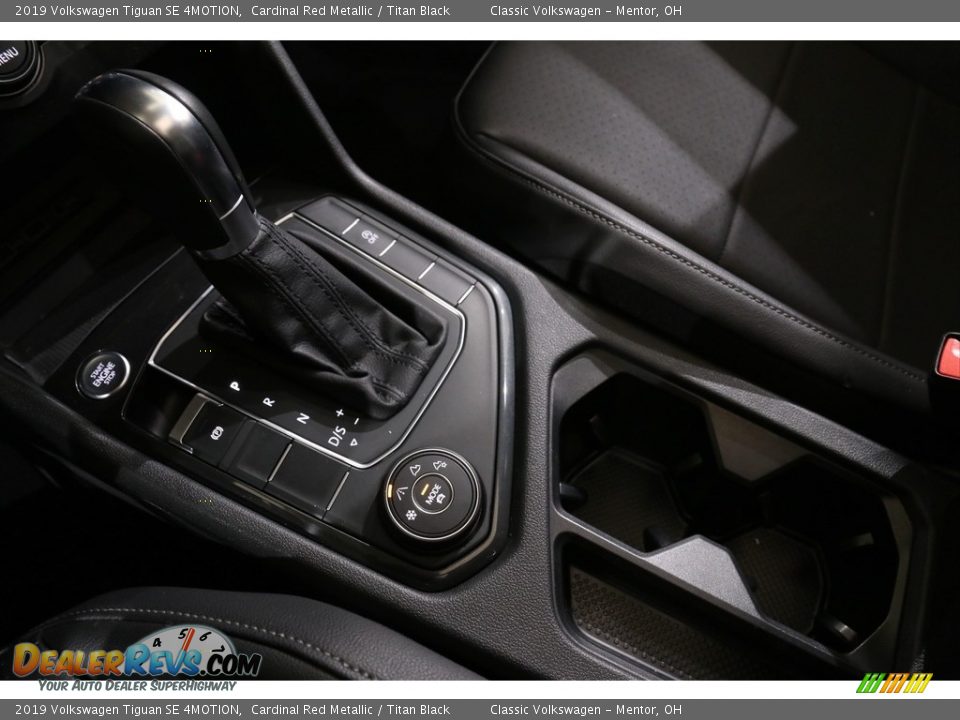 2019 Volkswagen Tiguan SE 4MOTION Shifter Photo #20