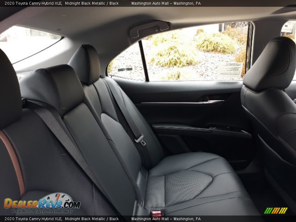 2020 Toyota Camry Hybrid XLE Midnight Black Metallic / Black Photo #35