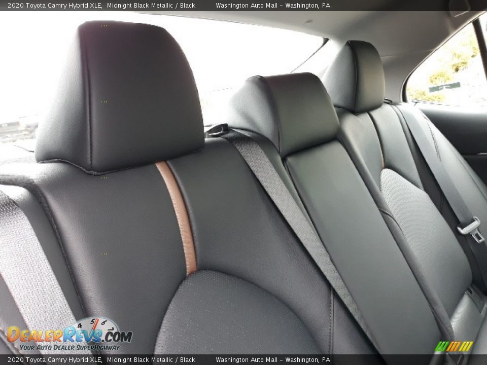 2020 Toyota Camry Hybrid XLE Midnight Black Metallic / Black Photo #36
