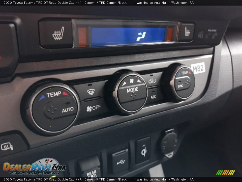 Controls of 2020 Toyota Tacoma TRD Off Road Double Cab 4x4 Photo #14