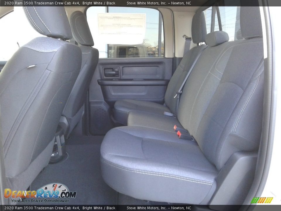 2020 Ram 3500 Tradesman Crew Cab 4x4 Bright White / Black Photo #13