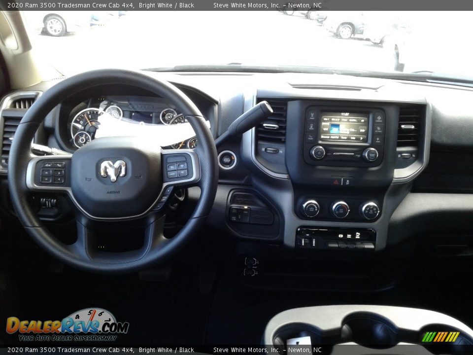 2020 Ram 3500 Tradesman Crew Cab 4x4 Bright White / Black Photo #17