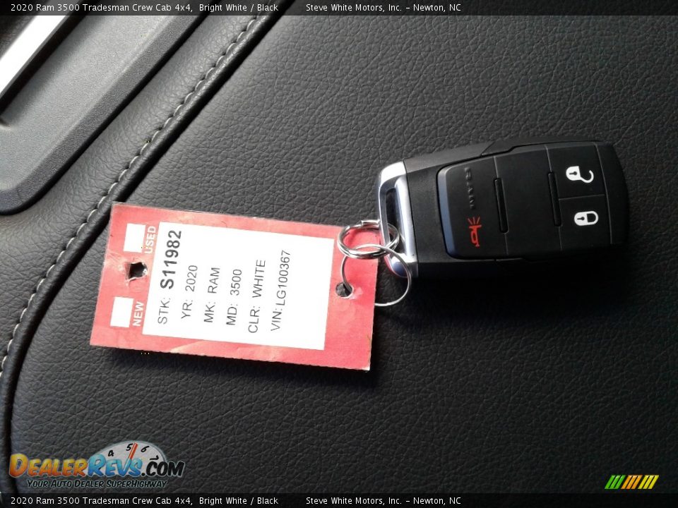 2020 Ram 3500 Tradesman Crew Cab 4x4 Bright White / Black Photo #27