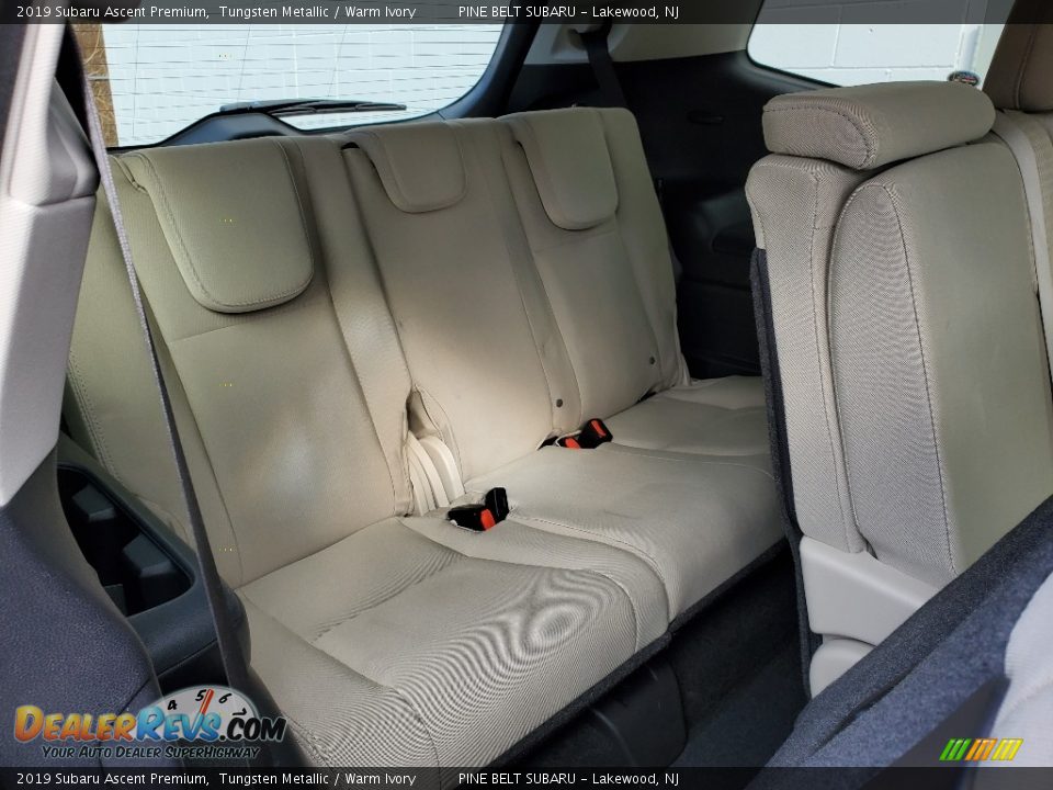 2019 Subaru Ascent Premium Tungsten Metallic / Warm Ivory Photo #11