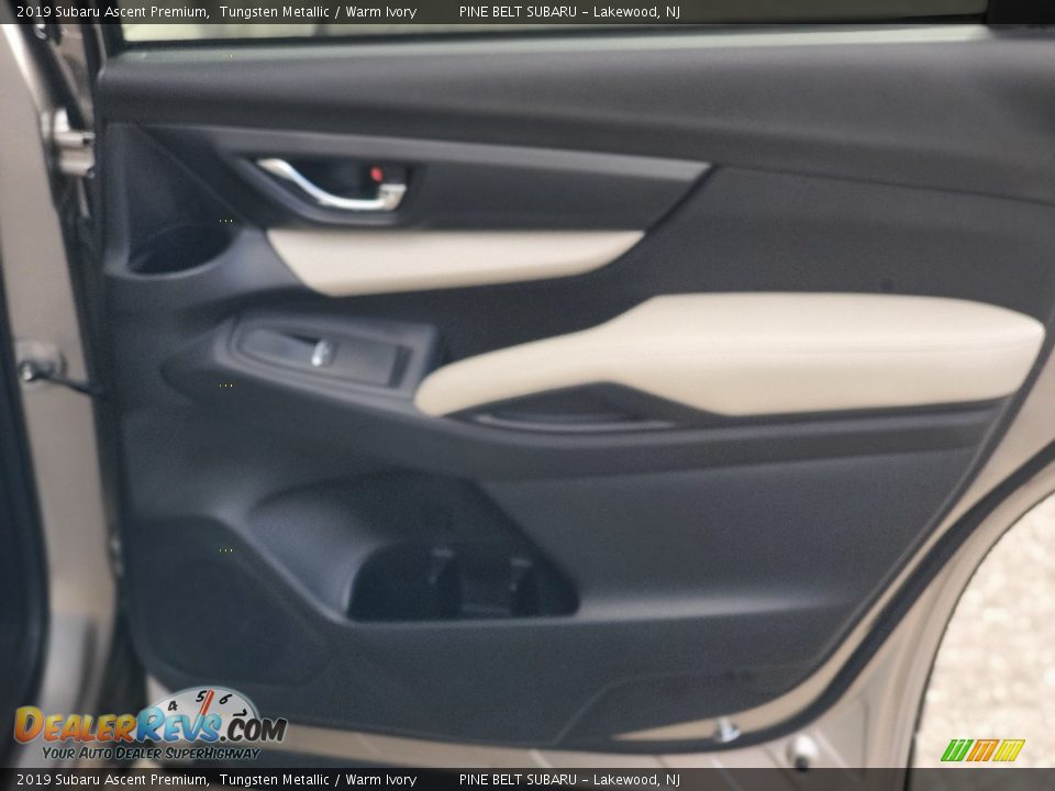 2019 Subaru Ascent Premium Tungsten Metallic / Warm Ivory Photo #18