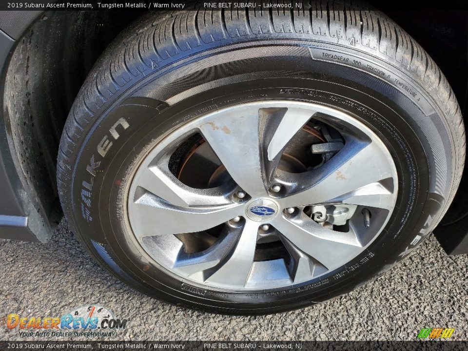 2019 Subaru Ascent Premium Tungsten Metallic / Warm Ivory Photo #30