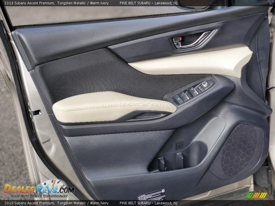 2019 Subaru Ascent Premium Tungsten Metallic / Warm Ivory Photo #33