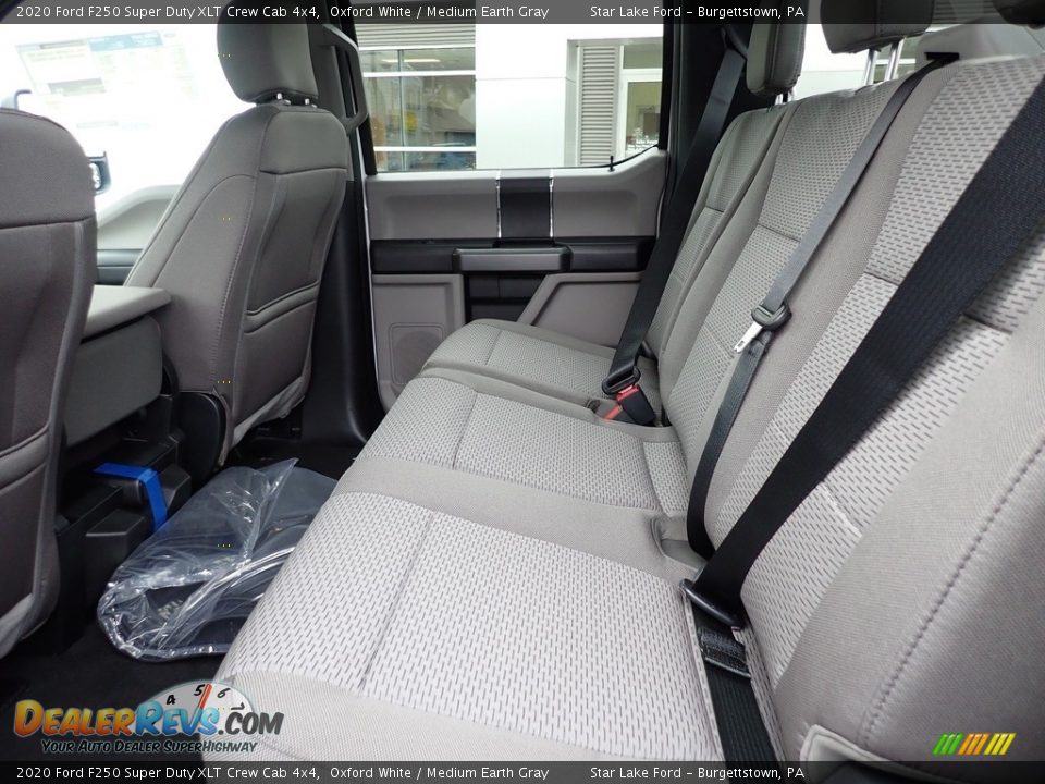 Rear Seat of 2020 Ford F250 Super Duty XLT Crew Cab 4x4 Photo #12