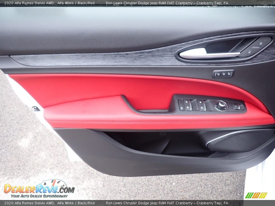 Door Panel of 2020 Alfa Romeo Stelvio AWD Photo #15