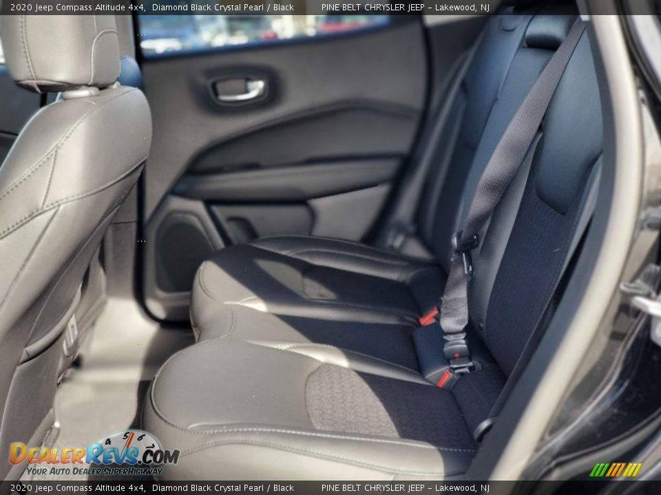 2020 Jeep Compass Altitude 4x4 Diamond Black Crystal Pearl / Black Photo #6