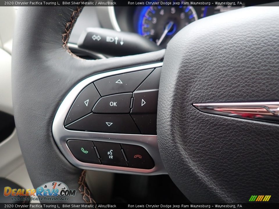 2020 Chrysler Pacifica Touring L Steering Wheel Photo #19