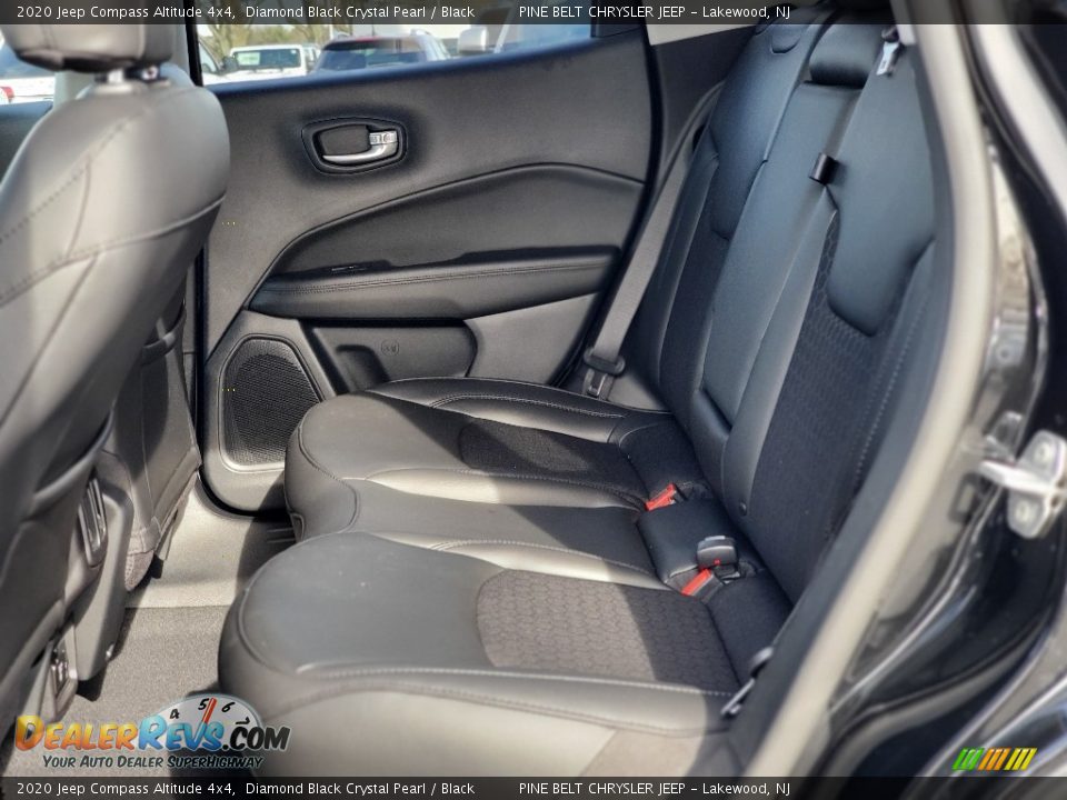 2020 Jeep Compass Altitude 4x4 Diamond Black Crystal Pearl / Black Photo #6