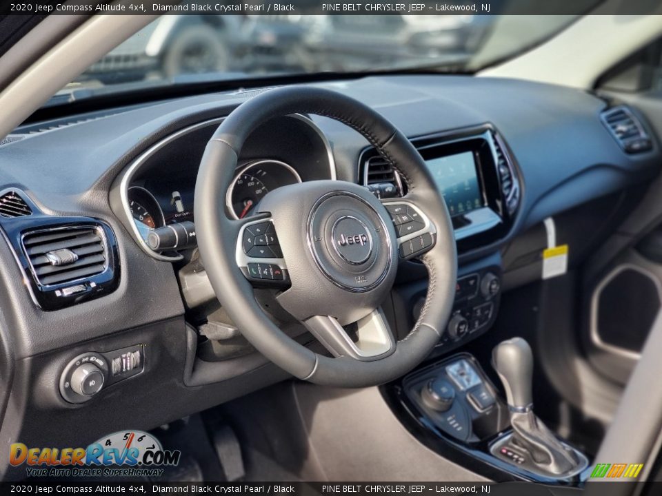 2020 Jeep Compass Altitude 4x4 Diamond Black Crystal Pearl / Black Photo #7