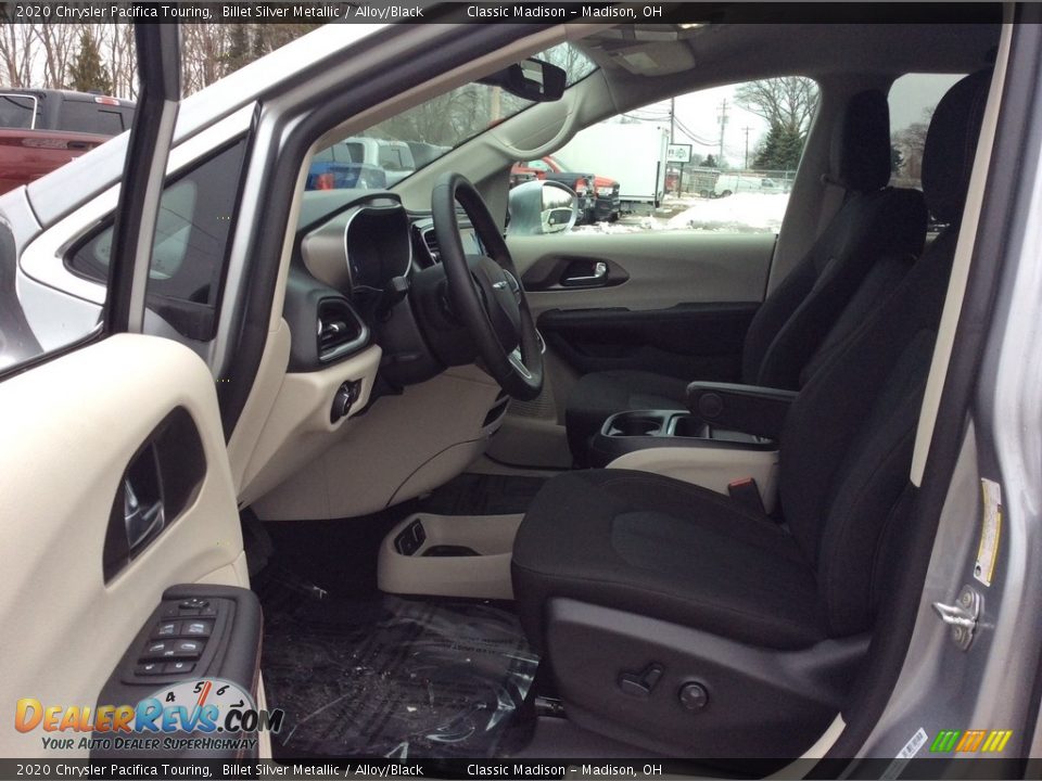 2020 Chrysler Pacifica Touring Billet Silver Metallic / Alloy/Black Photo #11