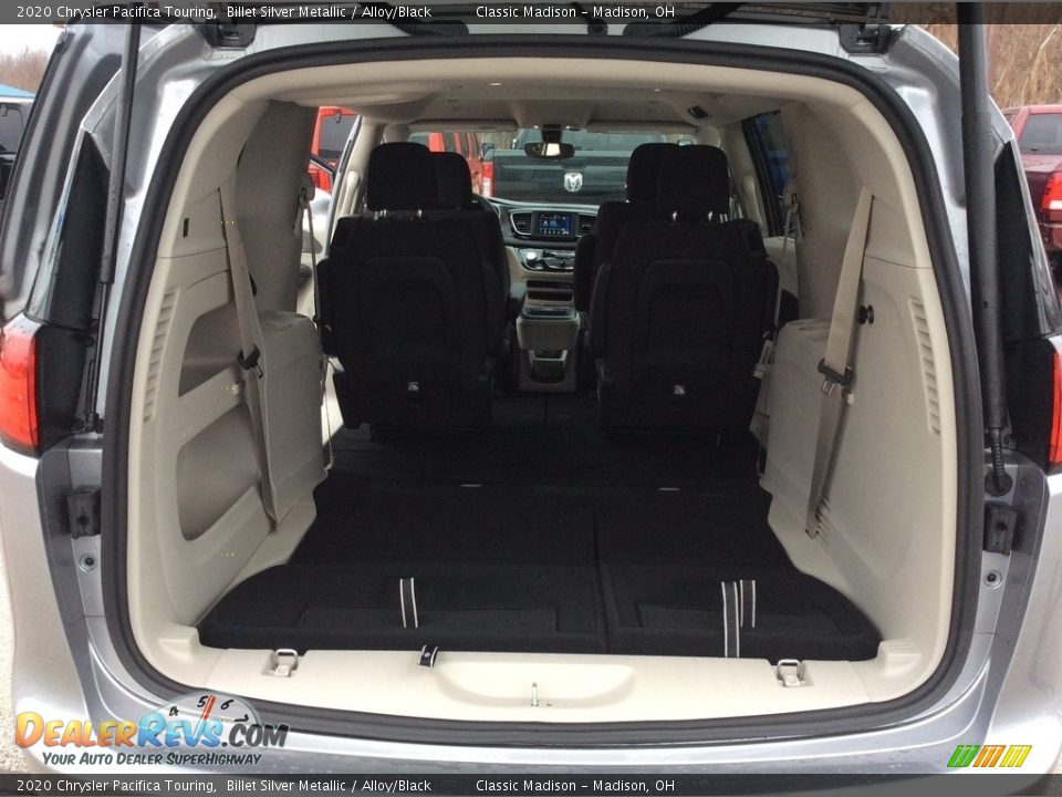 2020 Chrysler Pacifica Touring Billet Silver Metallic / Alloy/Black Photo #19