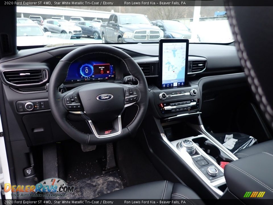 Dashboard of 2020 Ford Explorer ST 4WD Photo #15