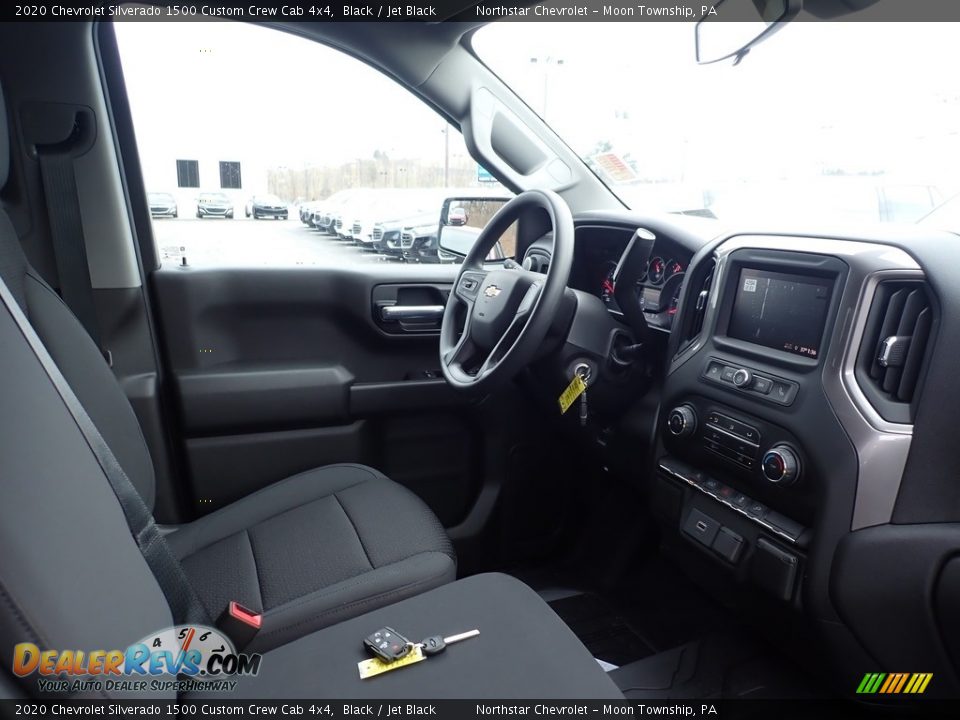 2020 Chevrolet Silverado 1500 Custom Crew Cab 4x4 Black / Jet Black Photo #10