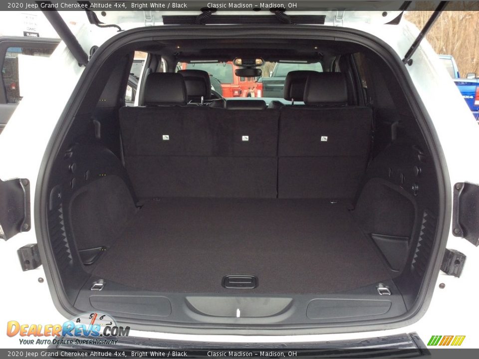 2020 Jeep Grand Cherokee Altitude 4x4 Bright White / Black Photo #19