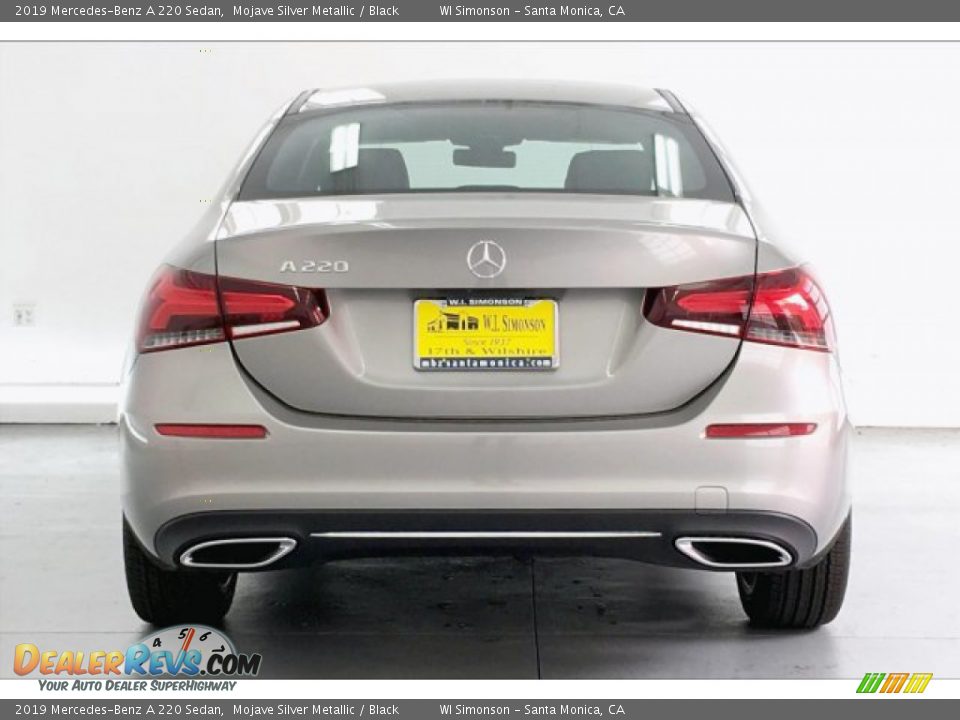 2019 Mercedes-Benz A 220 Sedan Mojave Silver Metallic / Black Photo #3