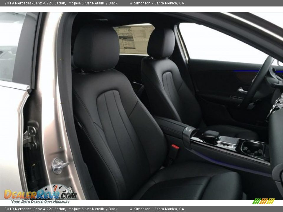 2019 Mercedes-Benz A 220 Sedan Mojave Silver Metallic / Black Photo #5