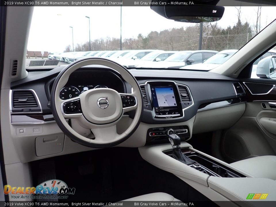 Front Seat of 2019 Volvo XC90 T6 AWD Momentum Photo #14