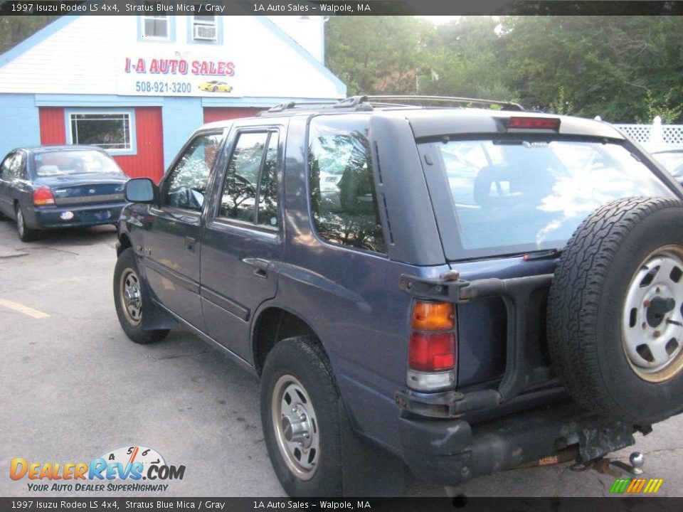 1997 Isuzu Rodeo LS 4x4 Stratus Blue Mica / Gray Photo #10