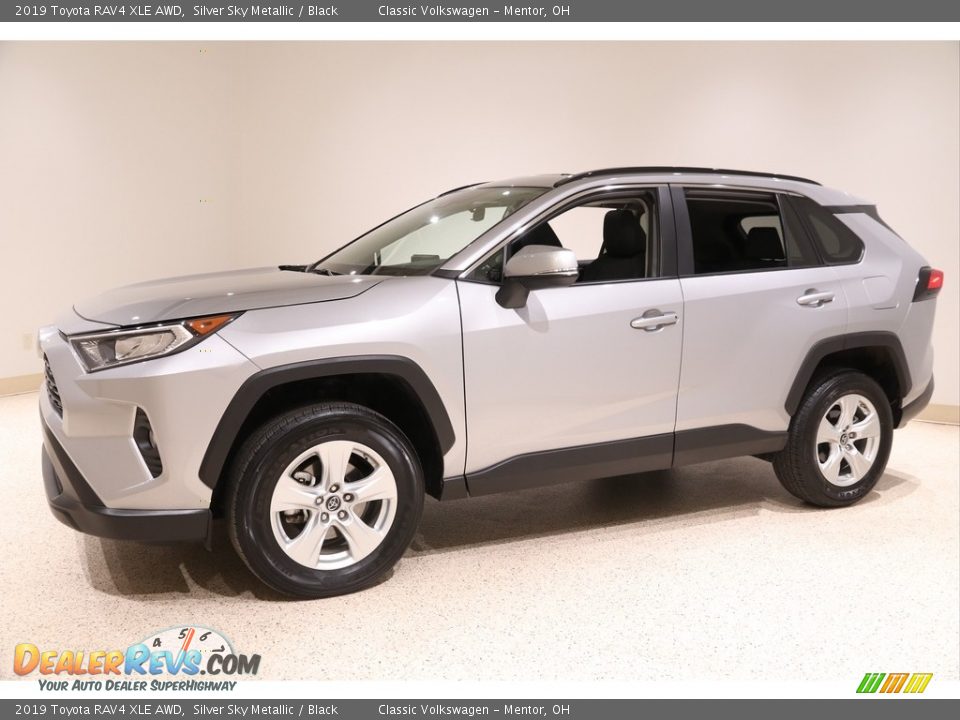 2019 Toyota RAV4 XLE AWD Silver Sky Metallic / Black Photo #3