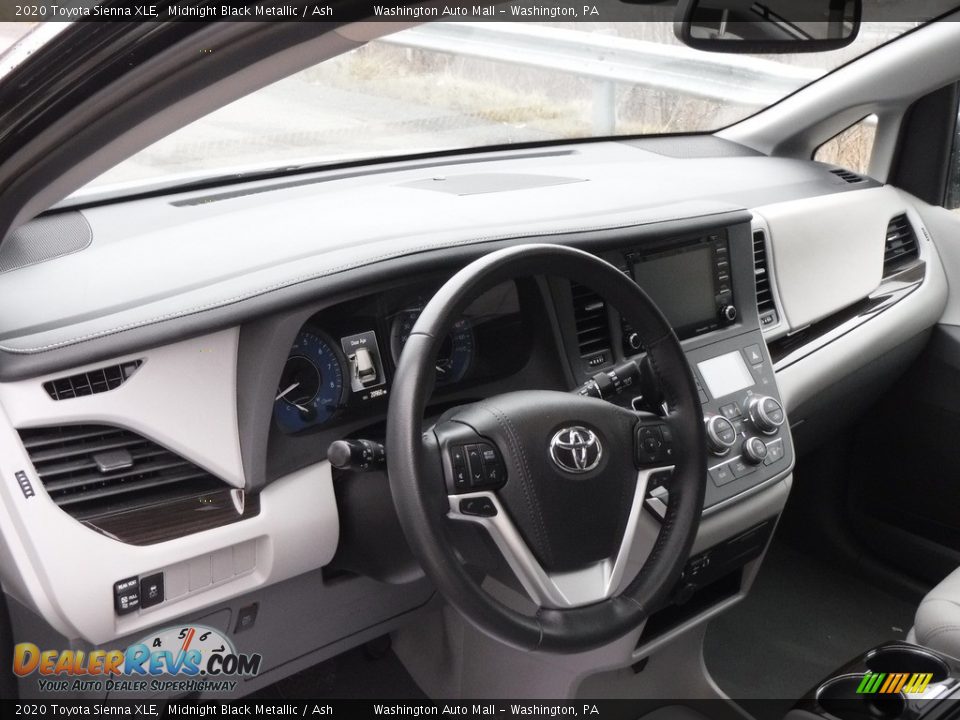 2020 Toyota Sienna XLE Midnight Black Metallic / Ash Photo #11