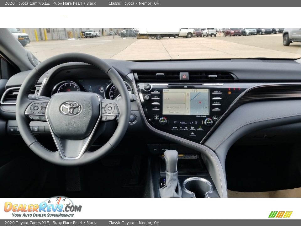 2020 Toyota Camry XLE Ruby Flare Pearl / Black Photo #4