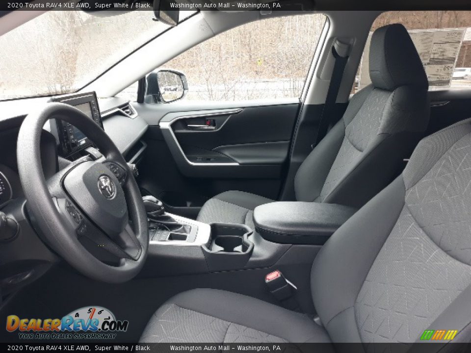 2020 Toyota RAV4 XLE AWD Super White / Black Photo #22