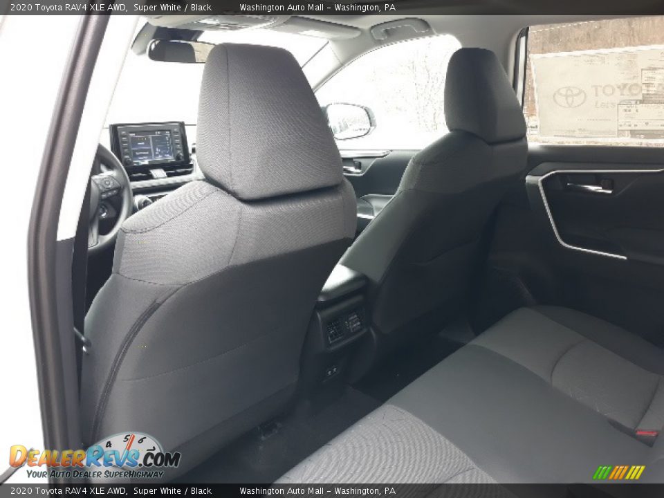 2020 Toyota RAV4 XLE AWD Super White / Black Photo #27