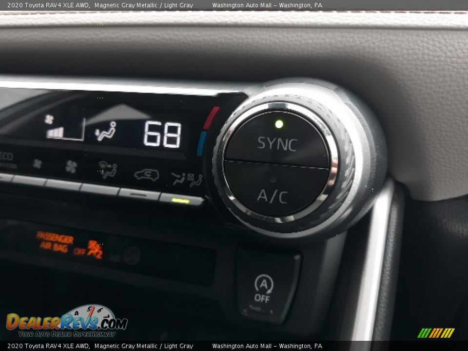 2020 Toyota RAV4 XLE AWD Magnetic Gray Metallic / Light Gray Photo #16