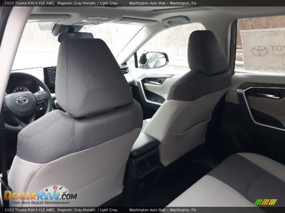 2020 Toyota RAV4 XLE AWD Magnetic Gray Metallic / Light Gray Photo #31