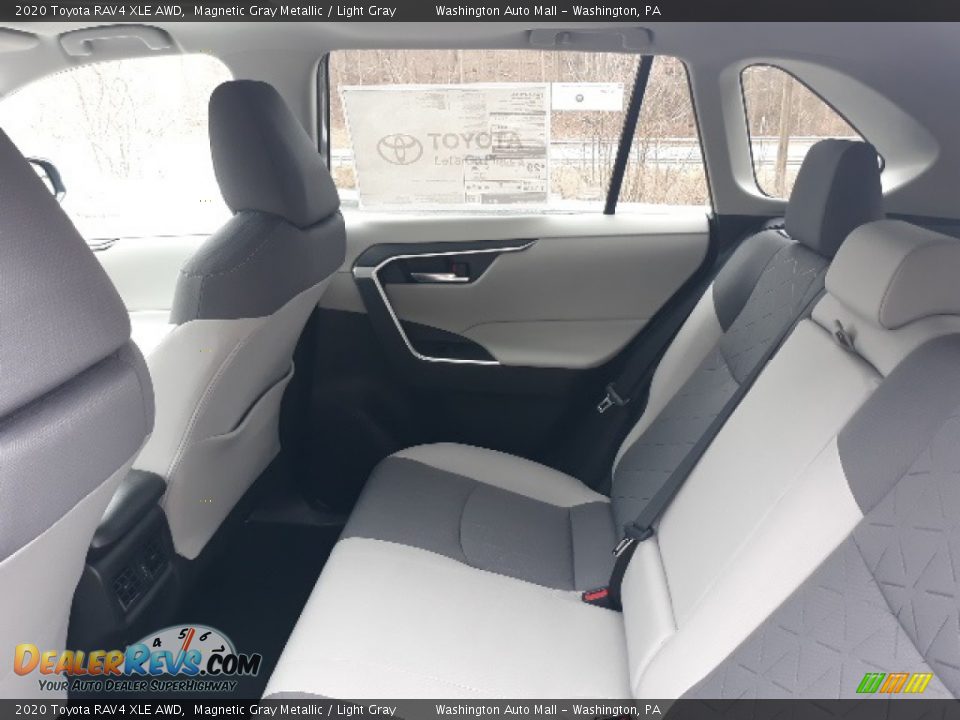 2020 Toyota RAV4 XLE AWD Magnetic Gray Metallic / Light Gray Photo #32