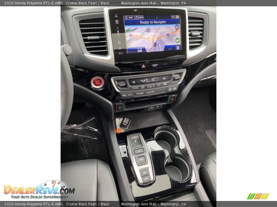 Controls of 2020 Honda Ridgeline RTL-E AWD Photo #25