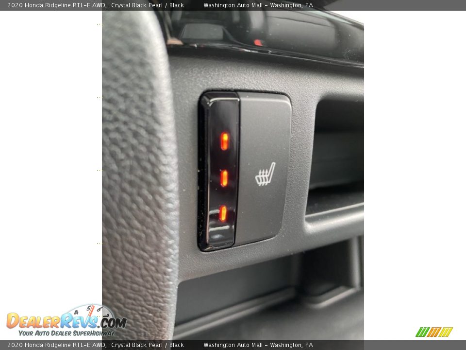 Controls of 2020 Honda Ridgeline RTL-E AWD Photo #30