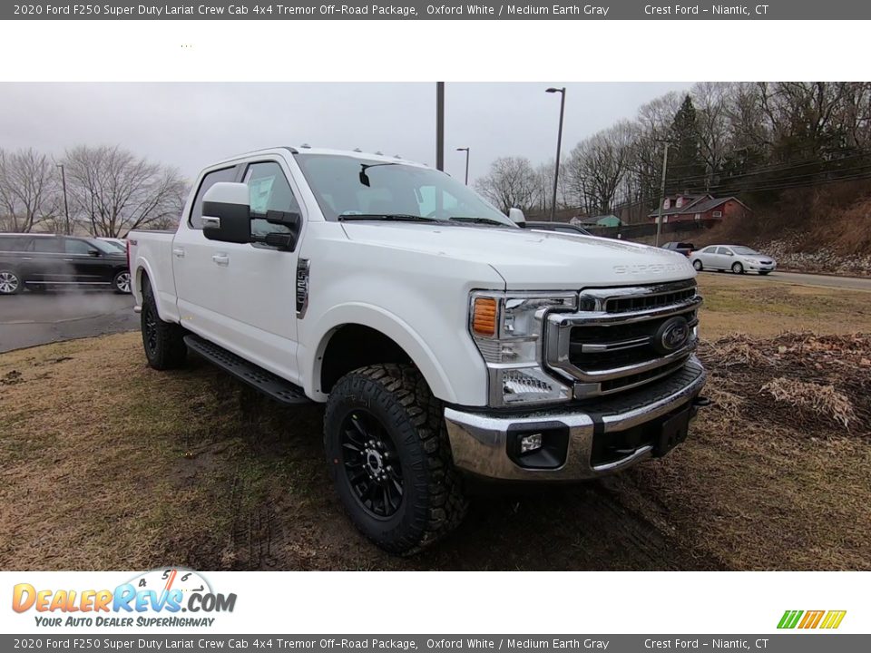 Front 3/4 View of 2020 Ford F250 Super Duty Lariat Crew Cab 4x4 Tremor Off-Road Package Photo #1