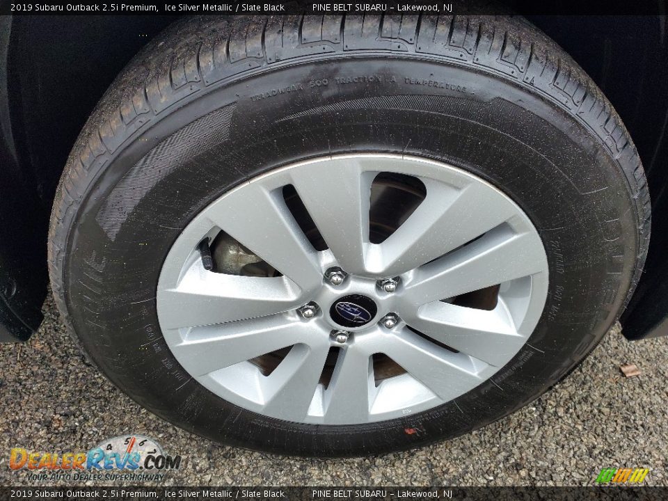 2019 Subaru Outback 2.5i Premium Ice Silver Metallic / Slate Black Photo #10