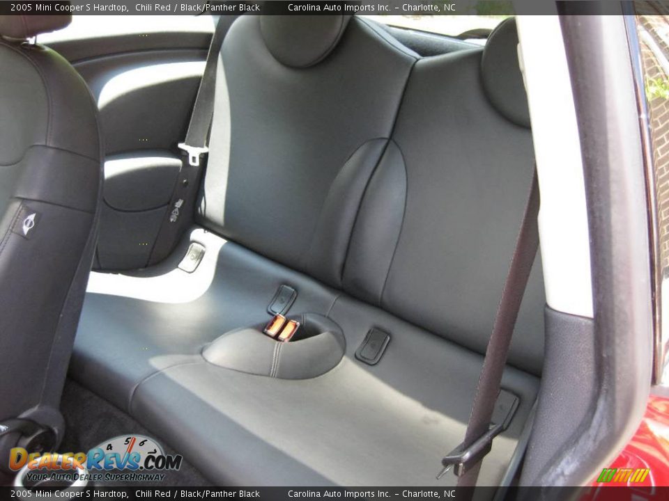 2005 Mini Cooper S Hardtop Chili Red / Black/Panther Black Photo #19